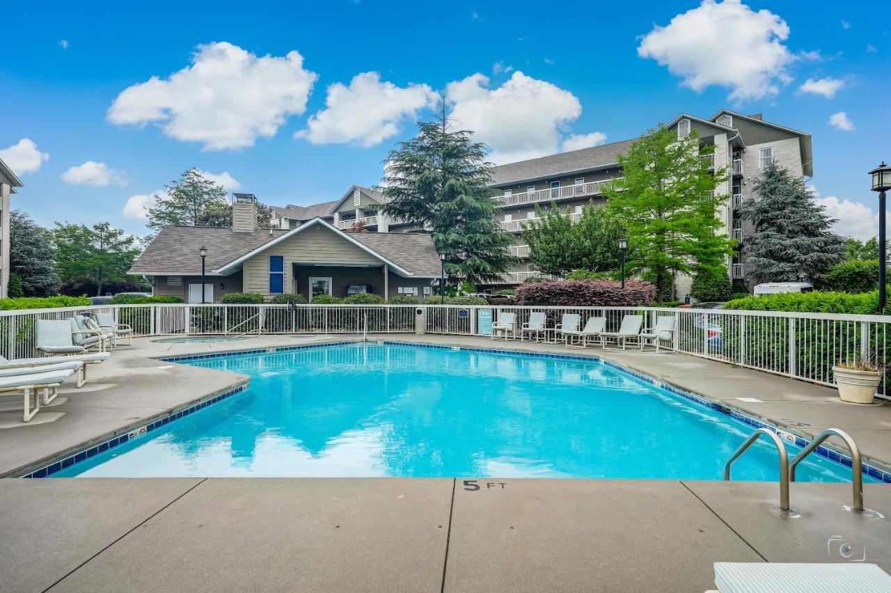 Your Mountain Escape Whispering Pines 244 Apartment Pigeon Forge Exterior photo